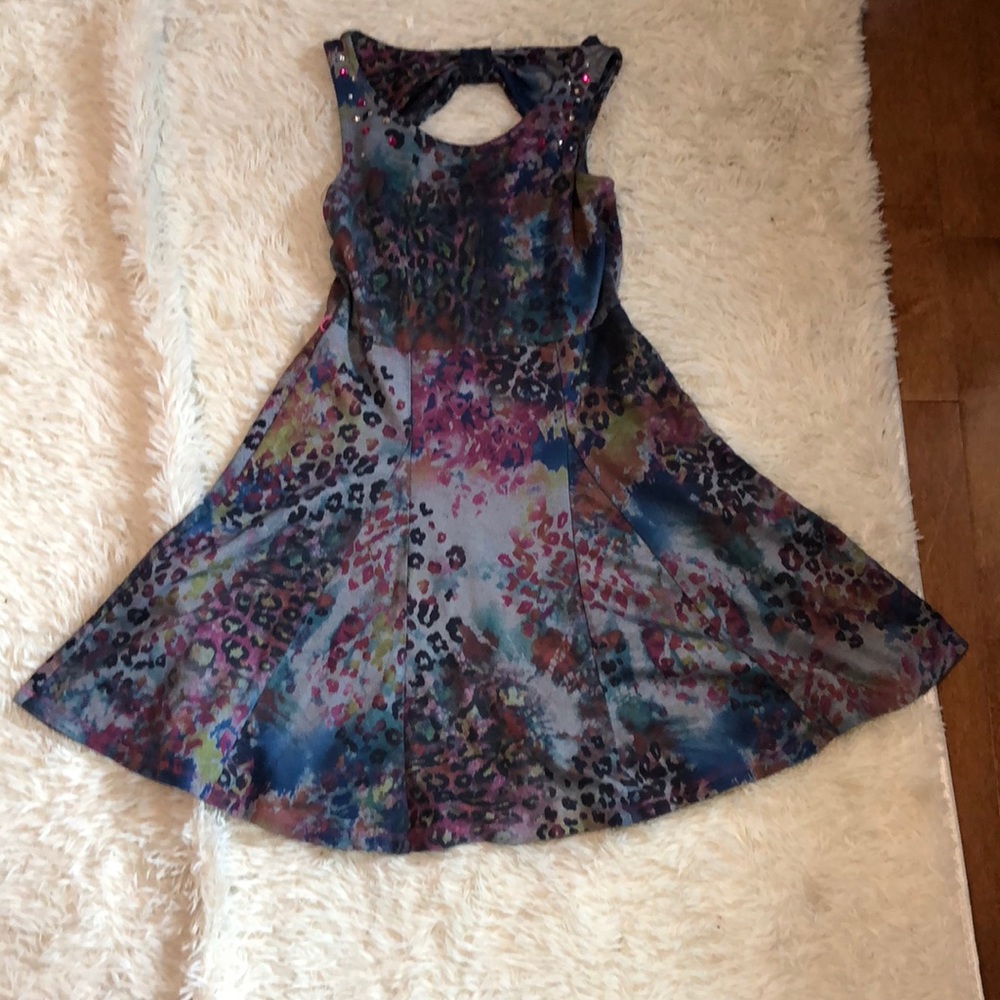 Mutual colored justice dress
